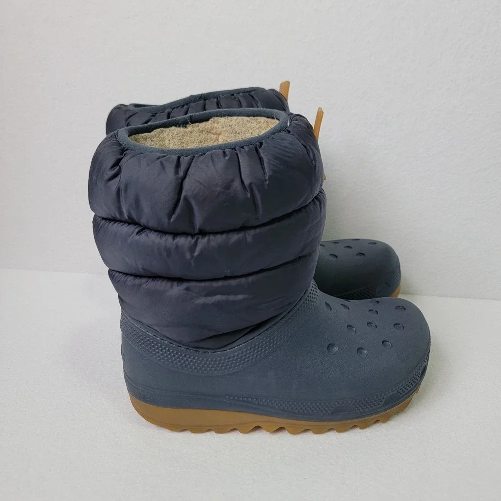 CROCS CLASSIC NEO PUFF WINTER SNOW RAIN INSULATED BOOT Size 1j Puffer Jibbets